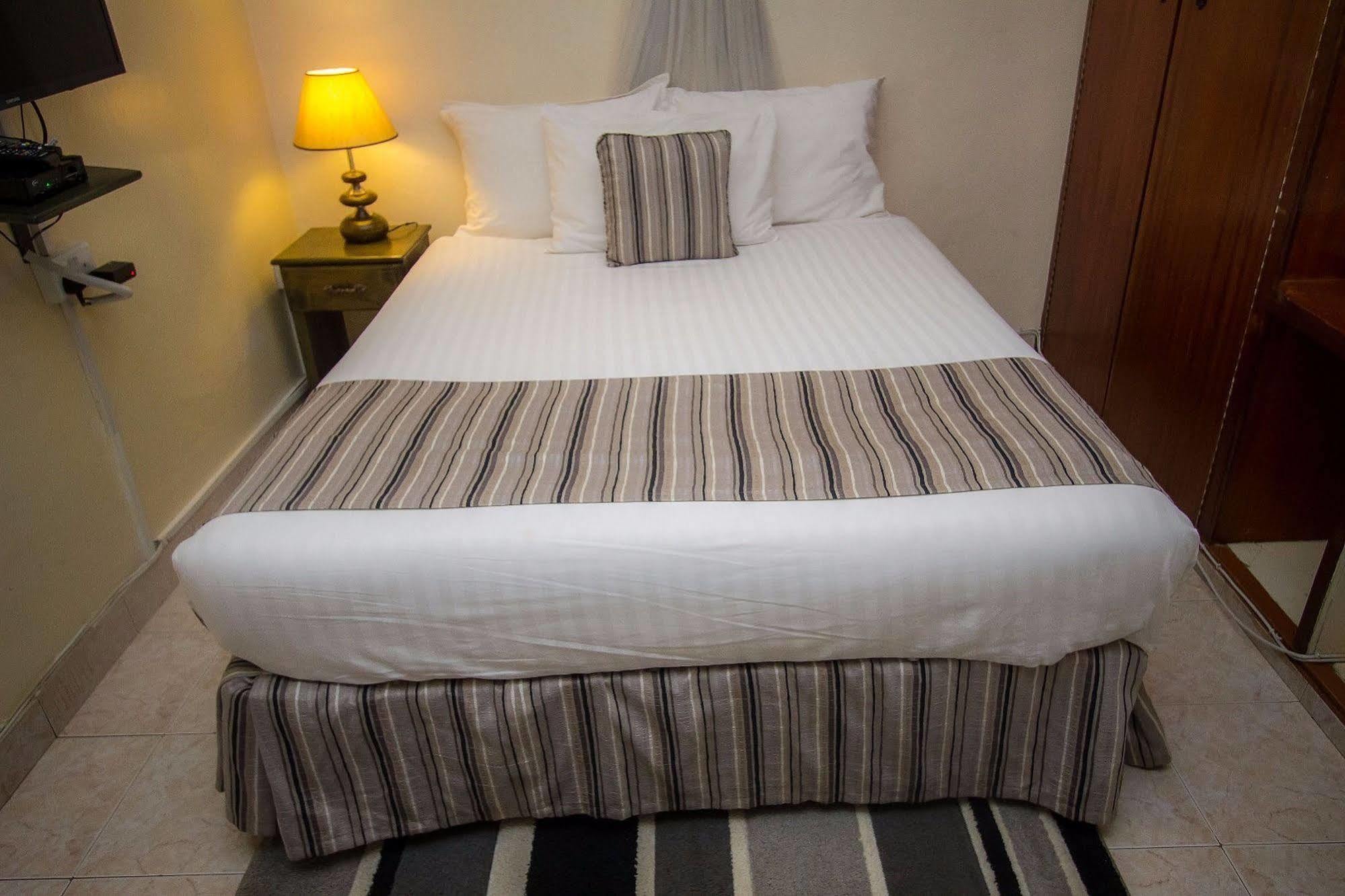 Magnolia Pine Bed & Breakfast Nairobi Eksteriør billede