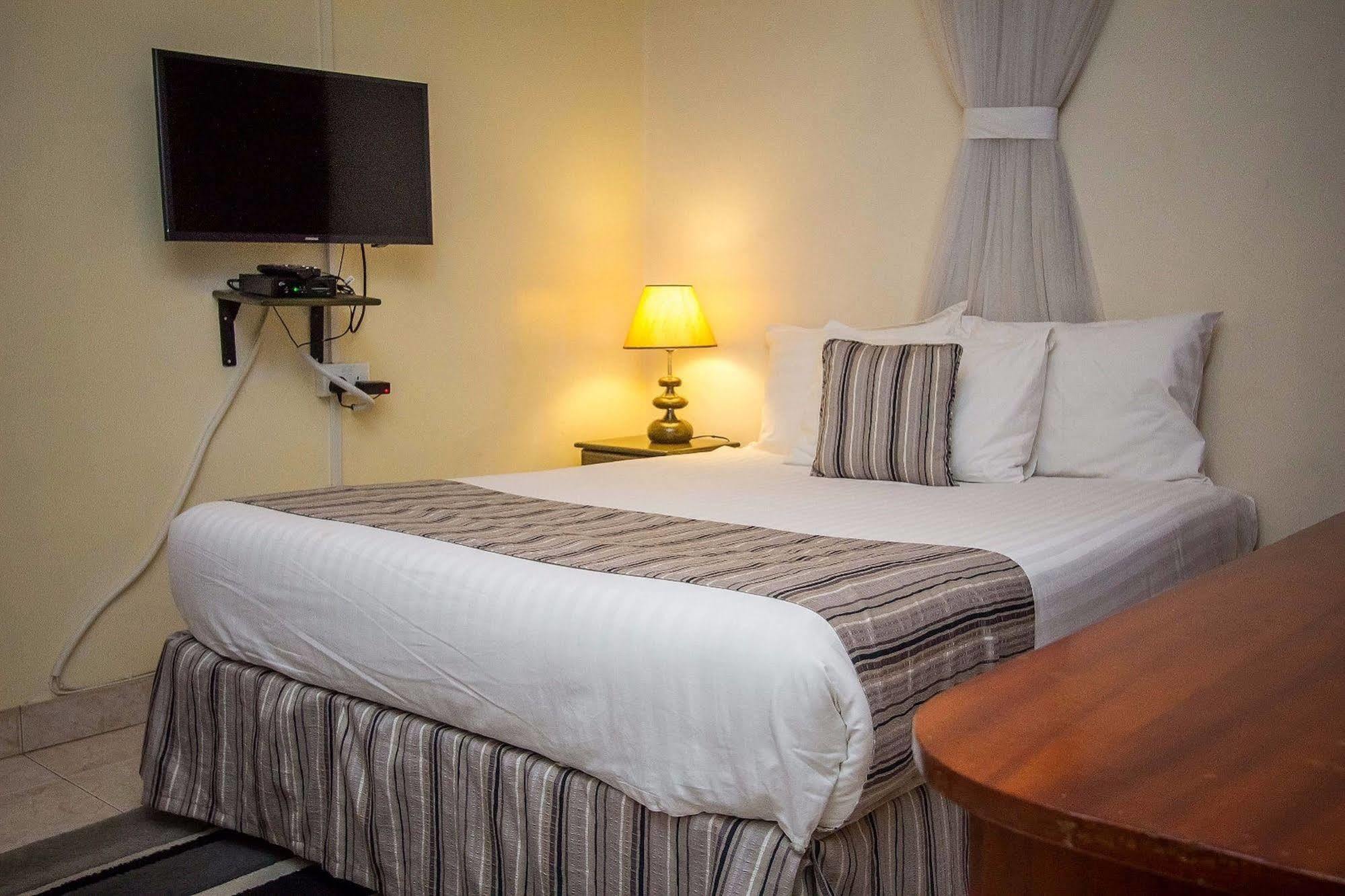Magnolia Pine Bed & Breakfast Nairobi Eksteriør billede