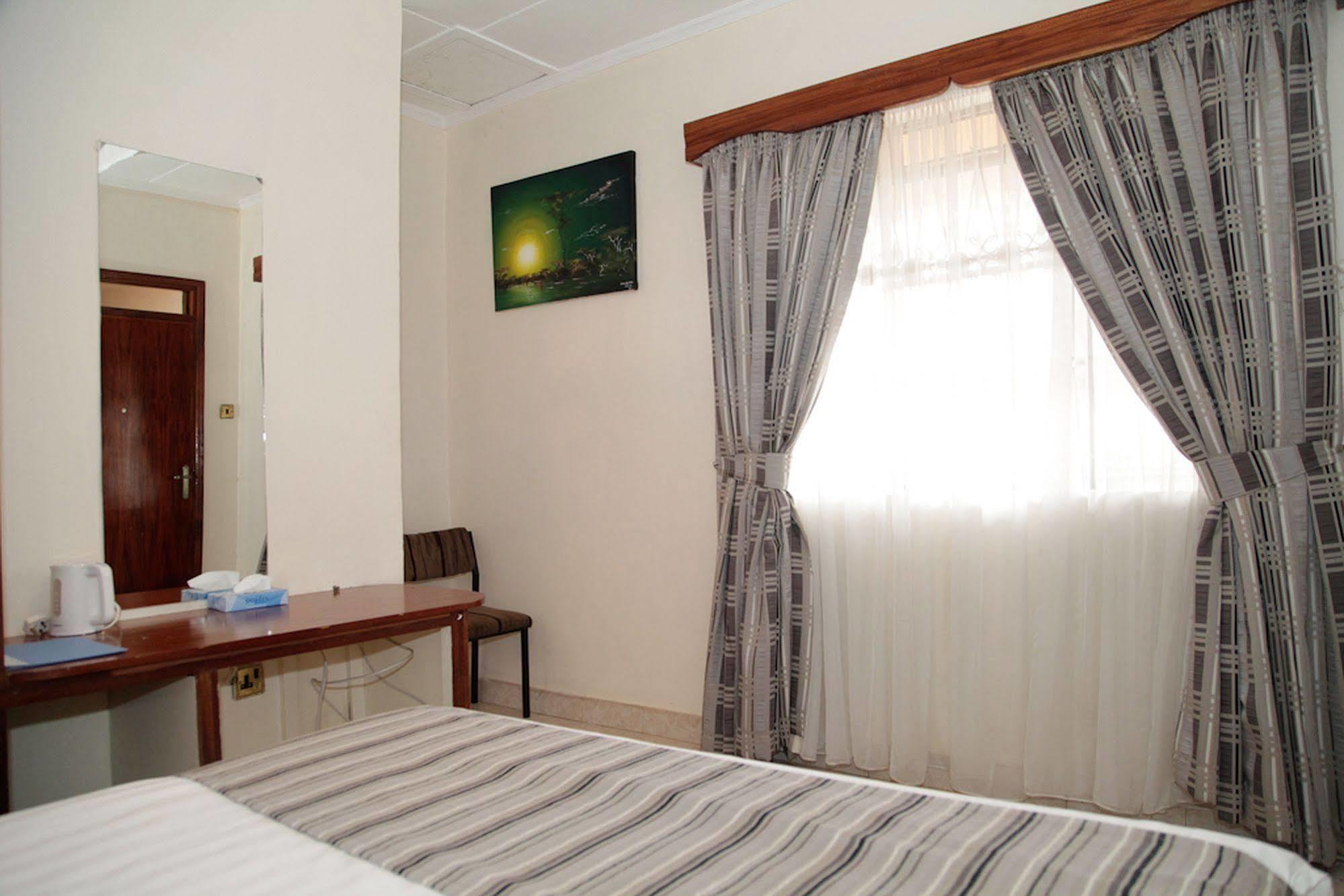 Magnolia Pine Bed & Breakfast Nairobi Eksteriør billede